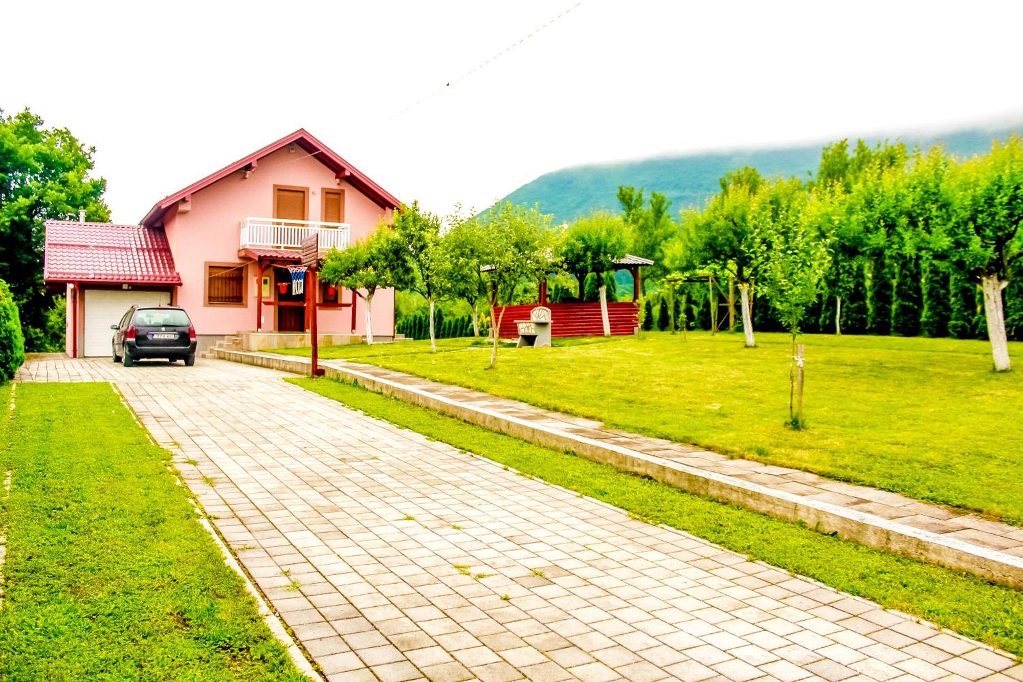 Villa Usivak For Green Quiet Holiday Near Sarajevo#Travellerawards2025 외부 사진
